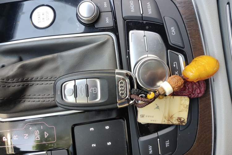 Used Audi A6L 2012 35 FSI quattro Luxury Model Vehicle Key
