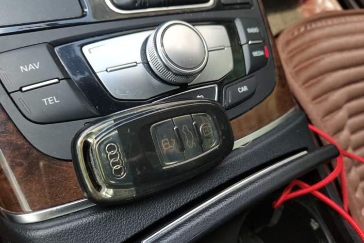 Used Audi A6L 2012 30 FSI Luxury Model Vehicle Key