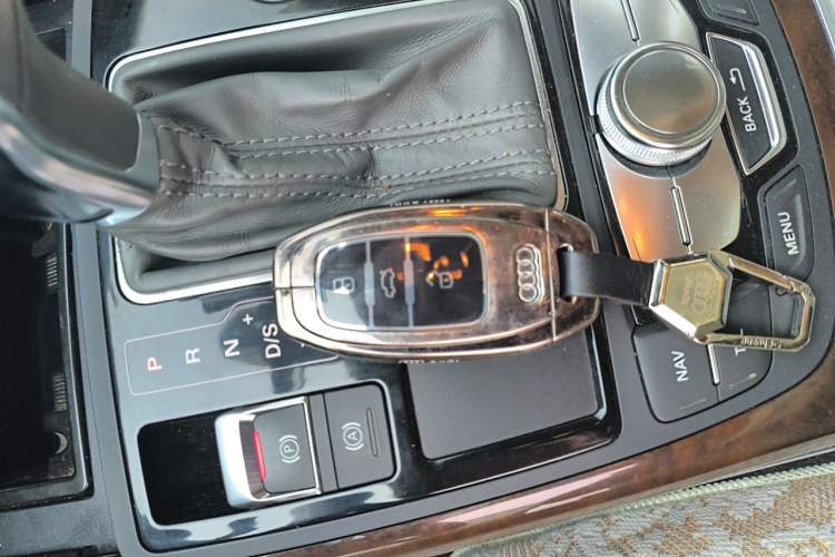 Used Audi A6L 2012 35 FSI Luxury Model Vehicle Key