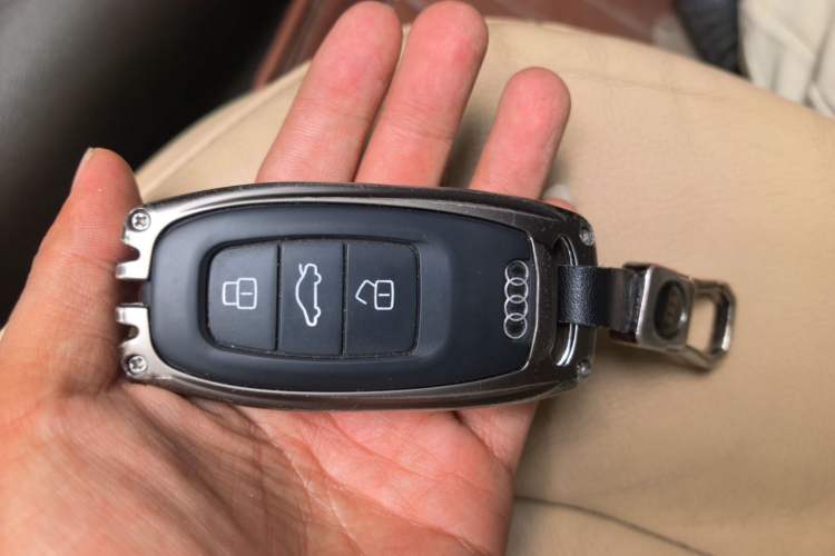 Used Audi A6L 2012 30 FSI Luxury Model Vehicle Key