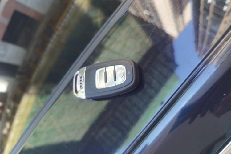 Used Audi A6L 2012 50 TFSI quattro Luxury Model Vehicle Key