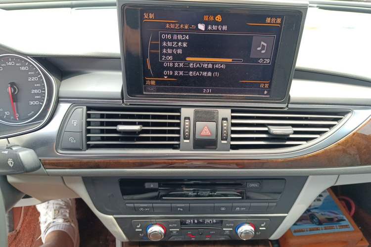 Used Audi A6L 2012 35 FSI Luxury Model Audio And AC Panel