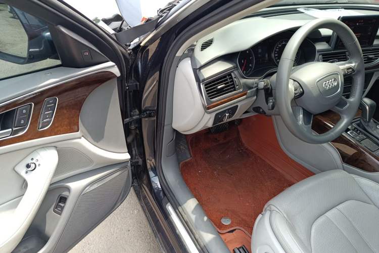 Used Audi A6L 2012 35 FSI Luxury Model Driver Seat