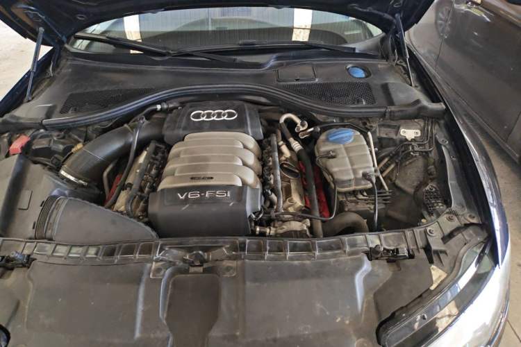 Used Audi A6L 2012 35 FSI Luxury Model Engine Bay