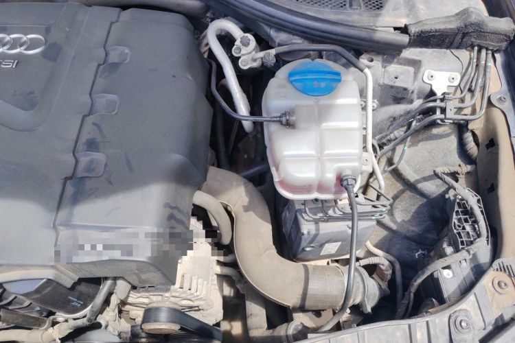 Used Audi A6L 2012 TFSI Standard Model Engine Bay Left