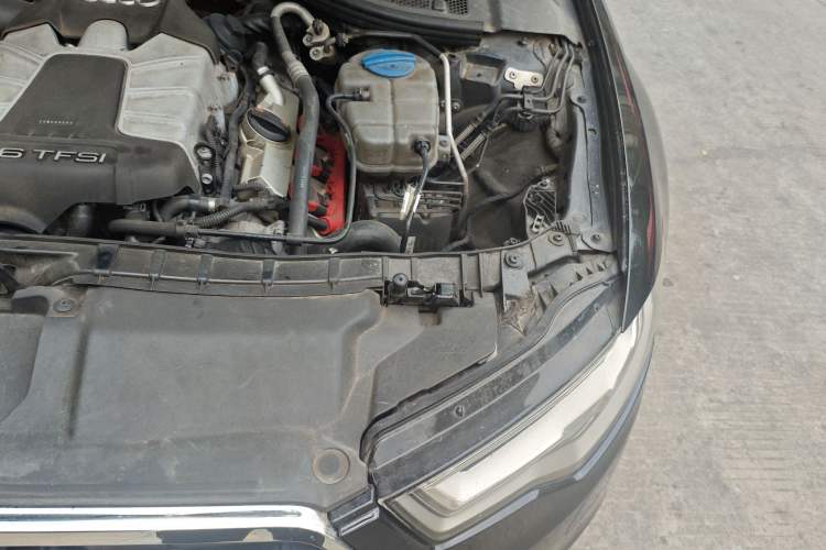 Used Audi A6L 2012 50 TFSI quattro Luxury Model Engine Bay Left