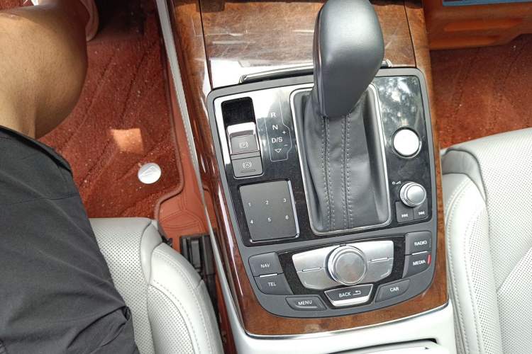 Used Audi A6L 2012 35 FSI Luxury Model Gear Lever
