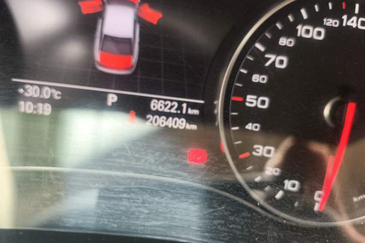 Used Audi A6L 2012 50 TFSI quattro Luxury Model Odometer Close Up
