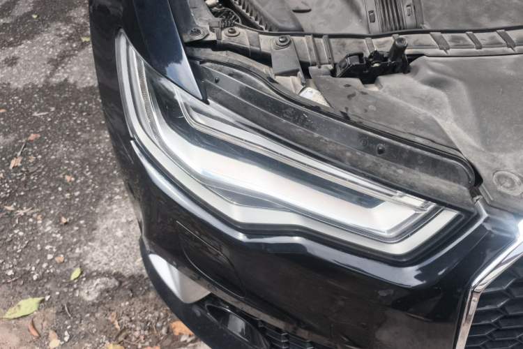 Used Audi A6L 2012 50 TFSI quattro Luxury Model Right Front Headlight