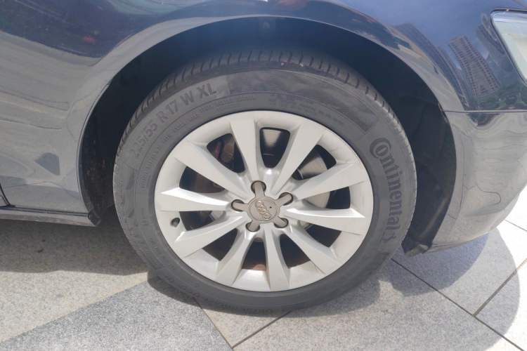 Used Audi A6L 2012 TFSI Standard Model Right Front Wheel Hub