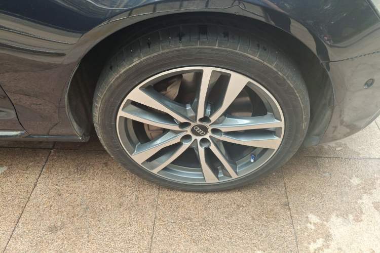 Used Audi A6L 2012 50 TFSI quattro Luxury Model Right Front Wheel Hub