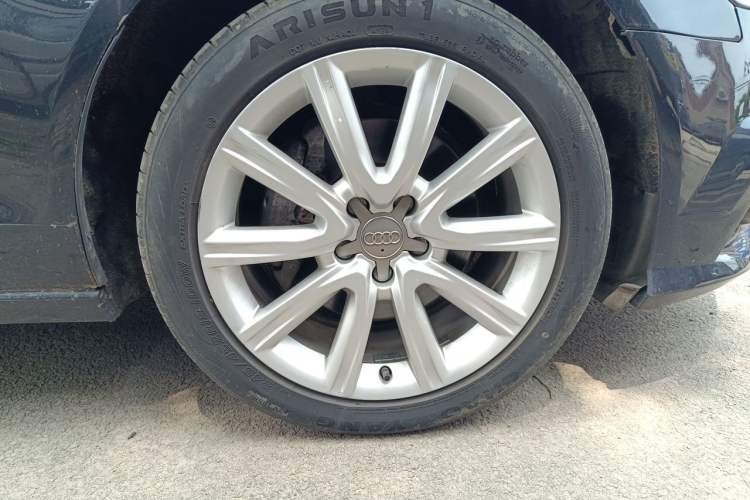 Used Audi A6L 2012 35 FSI Luxury Model Right Front Wheel Hub