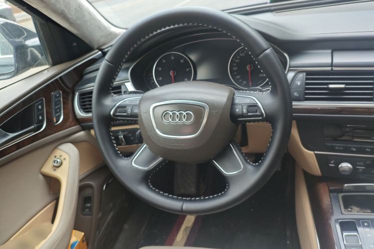 Used Audi A6L 2012 50 TFSI quattro Luxury Model Steering Wheel