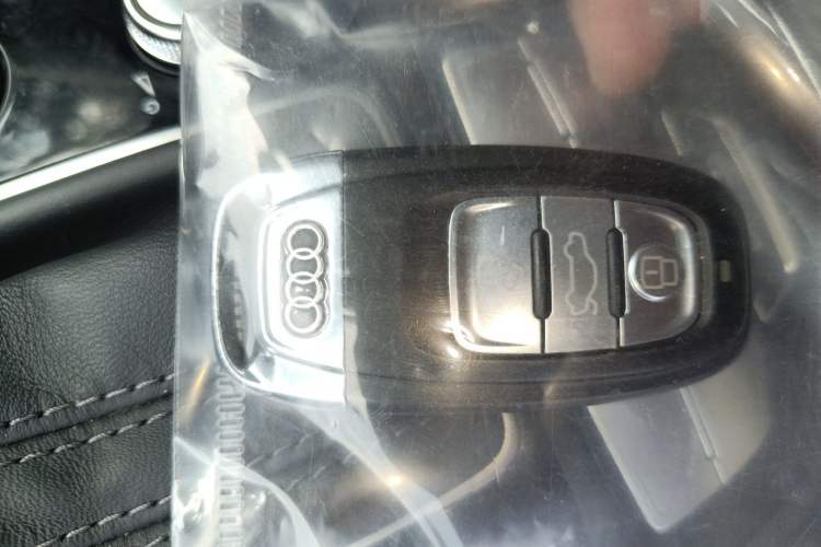 Used Audi A6L 2012 35 FSI Luxury Model Vehicle Key