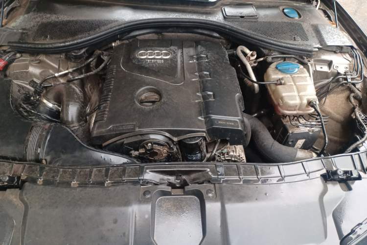 Used Audi A6L 2012 TFSI Standard Model Engine Bay