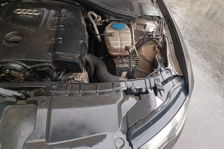 Used Audi A6L 2012 TFSI Standard Model Engine Bay Left