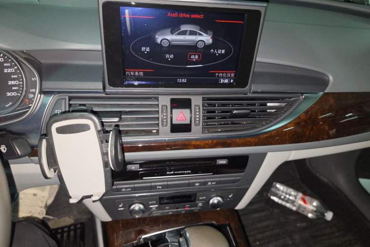 Used Audi A6L 2012 30 FSI Comfort Model Audio And AC Panel