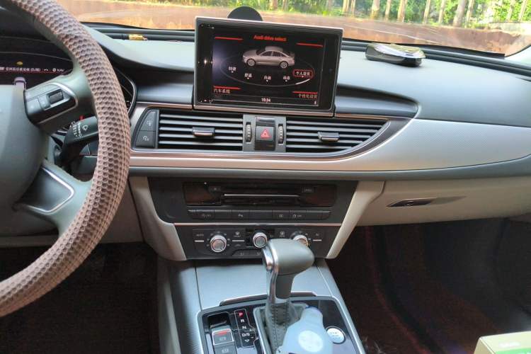 Used Audi A6L 2012 TFSI Standard Model Audio And AC Panel