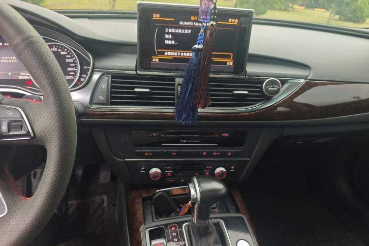 Used Audi A6L 2012 30 FSI Luxury Model Audio And AC Panel