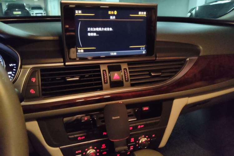 Used Audi A6L 2012 TFSI Standard Model Audio And AC Panel