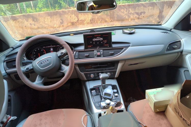 Used Audi A6L 2012 TFSI Standard Model Center Console