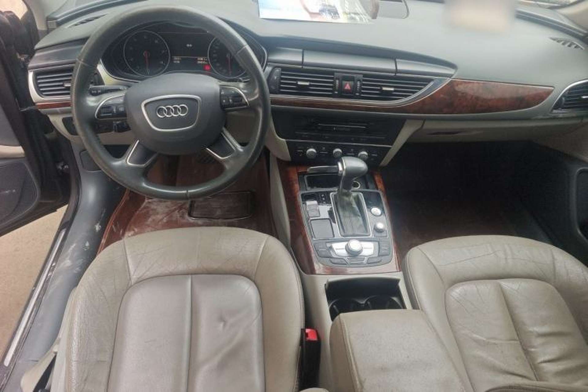 Used Audi A6L 2012 TFSI Standard Model Center Console