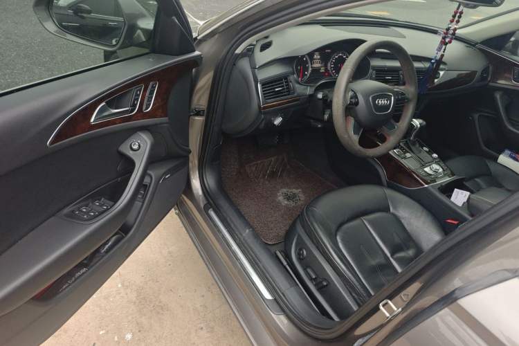 Used Audi A6L 2012 30 FSI Luxury Model Driver Seat