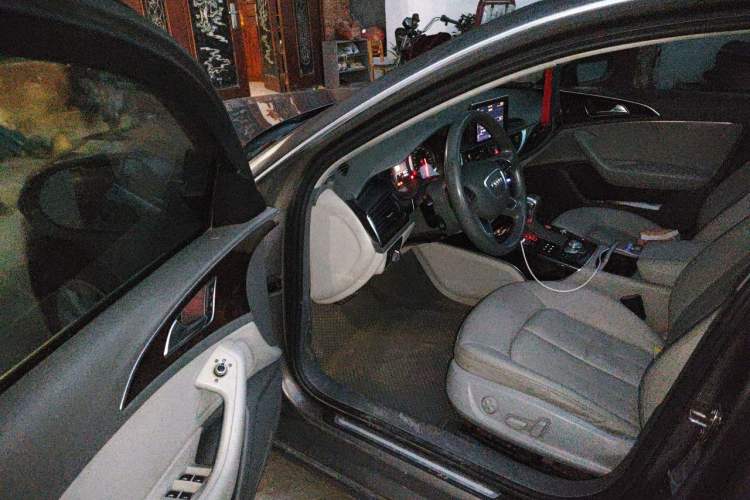 Used Audi A6L 2012 30 FSI Technology Edition Driver Seat