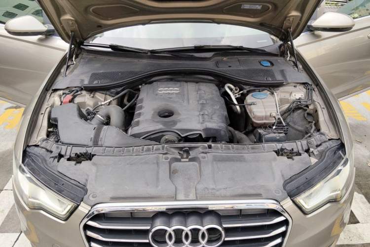 Used Audi A6L 2012 TFSI Standard Model Engine Bay