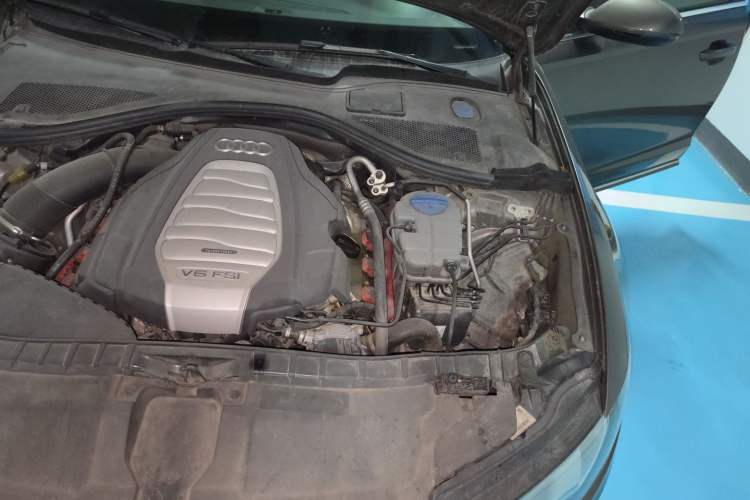 Used Audi A6L 2012 30 FSI Comfort Model Engine Bay Left