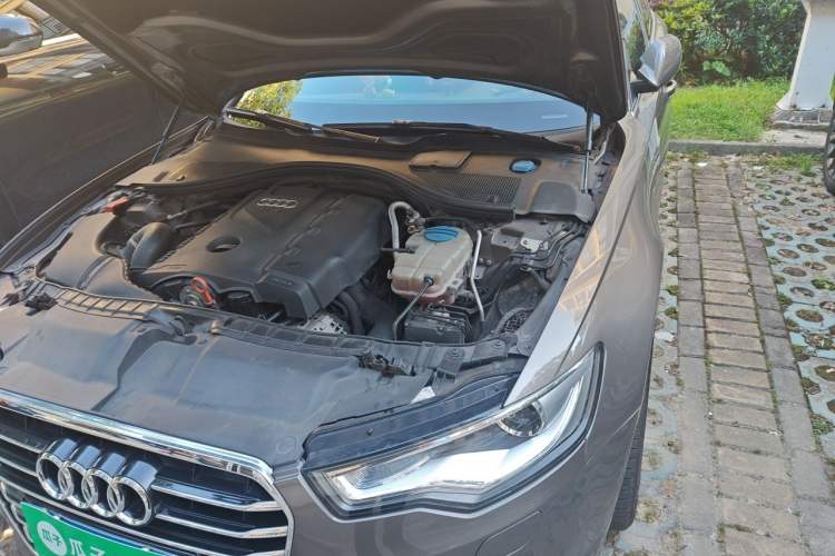 Used Audi A6L 2012 TFSI Standard Model Engine Bay Left
