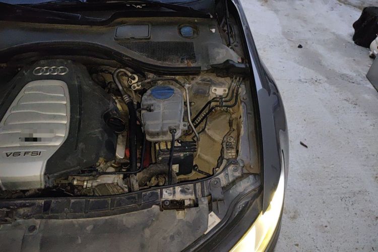 Used Audi A6L 2012 30 FSI Technology Edition Engine Bay Left