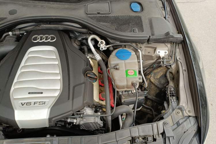 Used Audi A6L 2012 30 FSI Technology Edition Engine Bay Left
