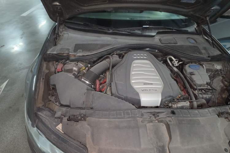 Used Audi A6L 2012 30 FSI Comfort Model Engine Bay Right