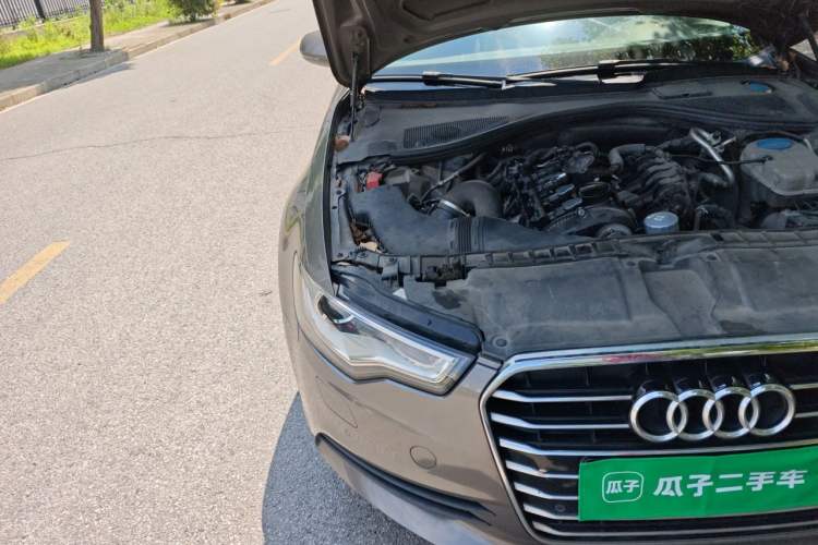 Used Audi A6L 2012 TFSI Standard Model Engine Bay Right