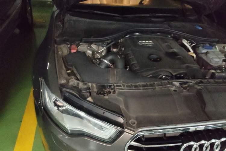 Used Audi A6L 2012 TFSI Standard Model Engine Bay Right