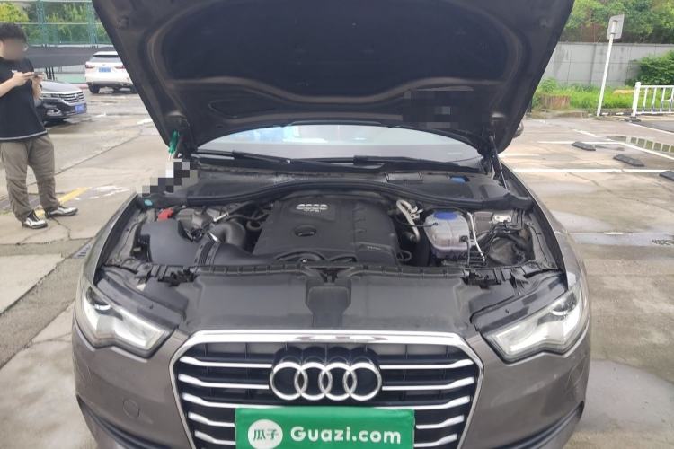 Used Audi A6L 2012 TFSI Standard Model Engine Bay