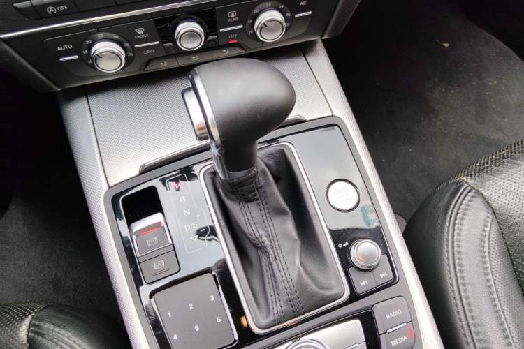 Used Audi A6L 2012 TFSI Standard Model Gear Lever