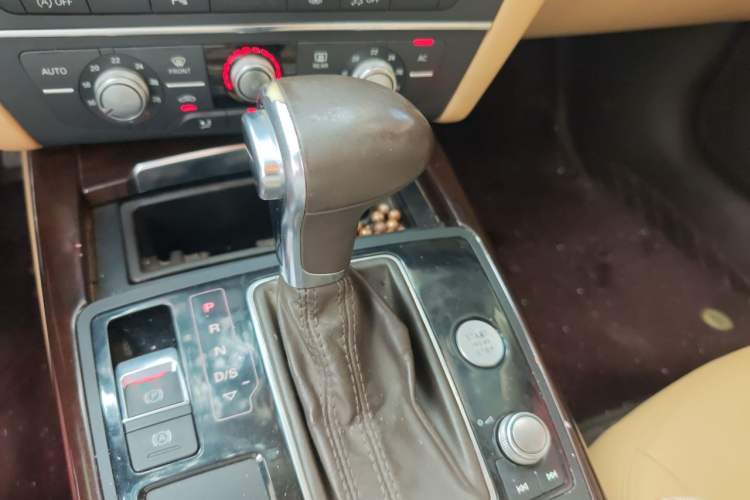 Used Audi A6L 2012 TFSI Standard Model Gear Lever