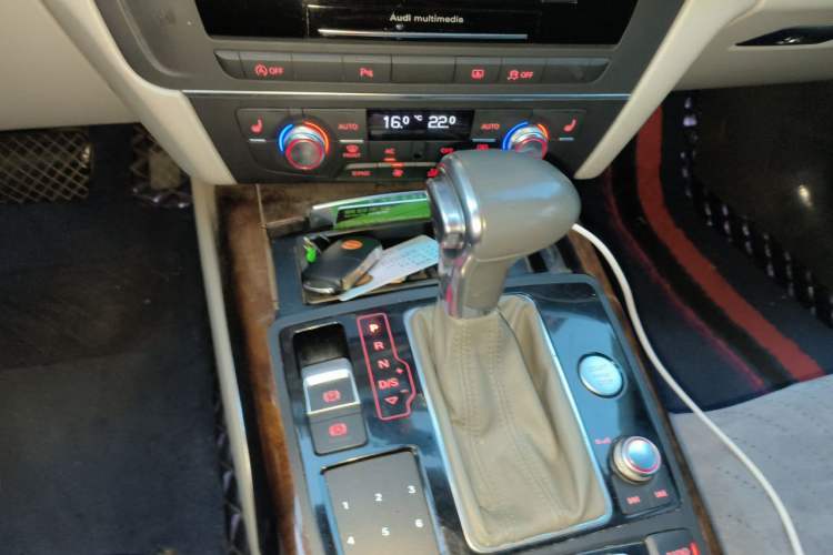 Used Audi A6L 2012 30 FSI Luxury Model Gear Lever