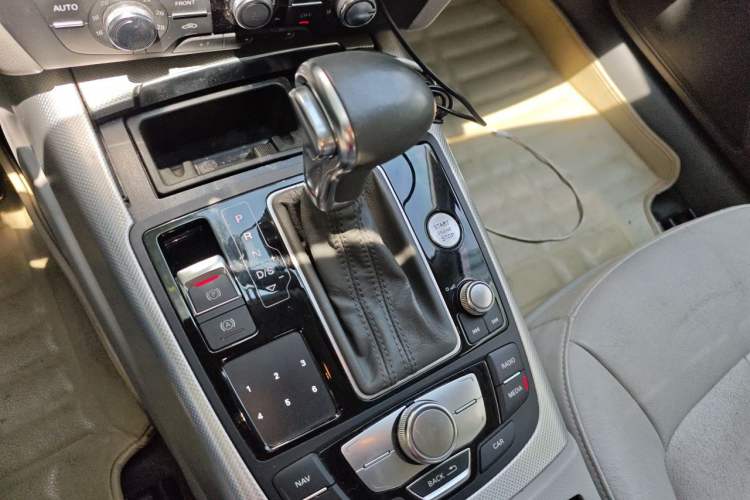 Used Audi A6L 2012 TFSI Standard Model Gear Lever