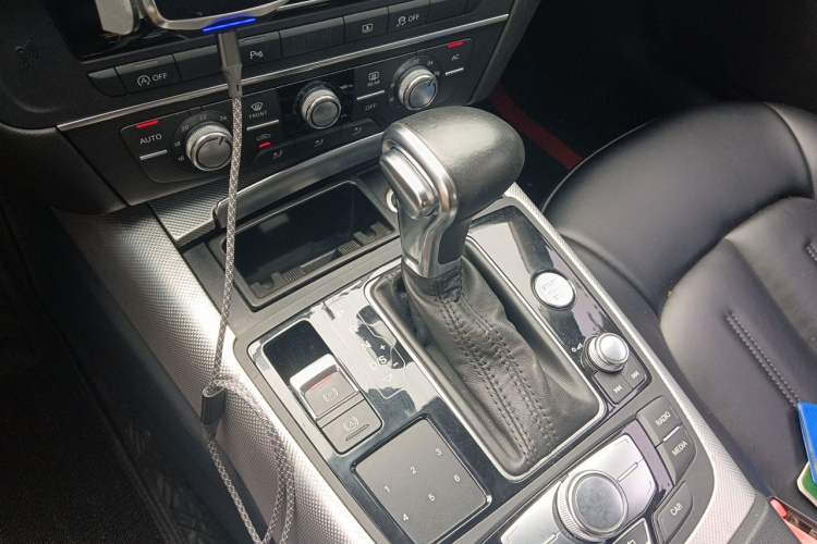 Used Audi A6L 2012 TFSI Standard Model Gear Lever