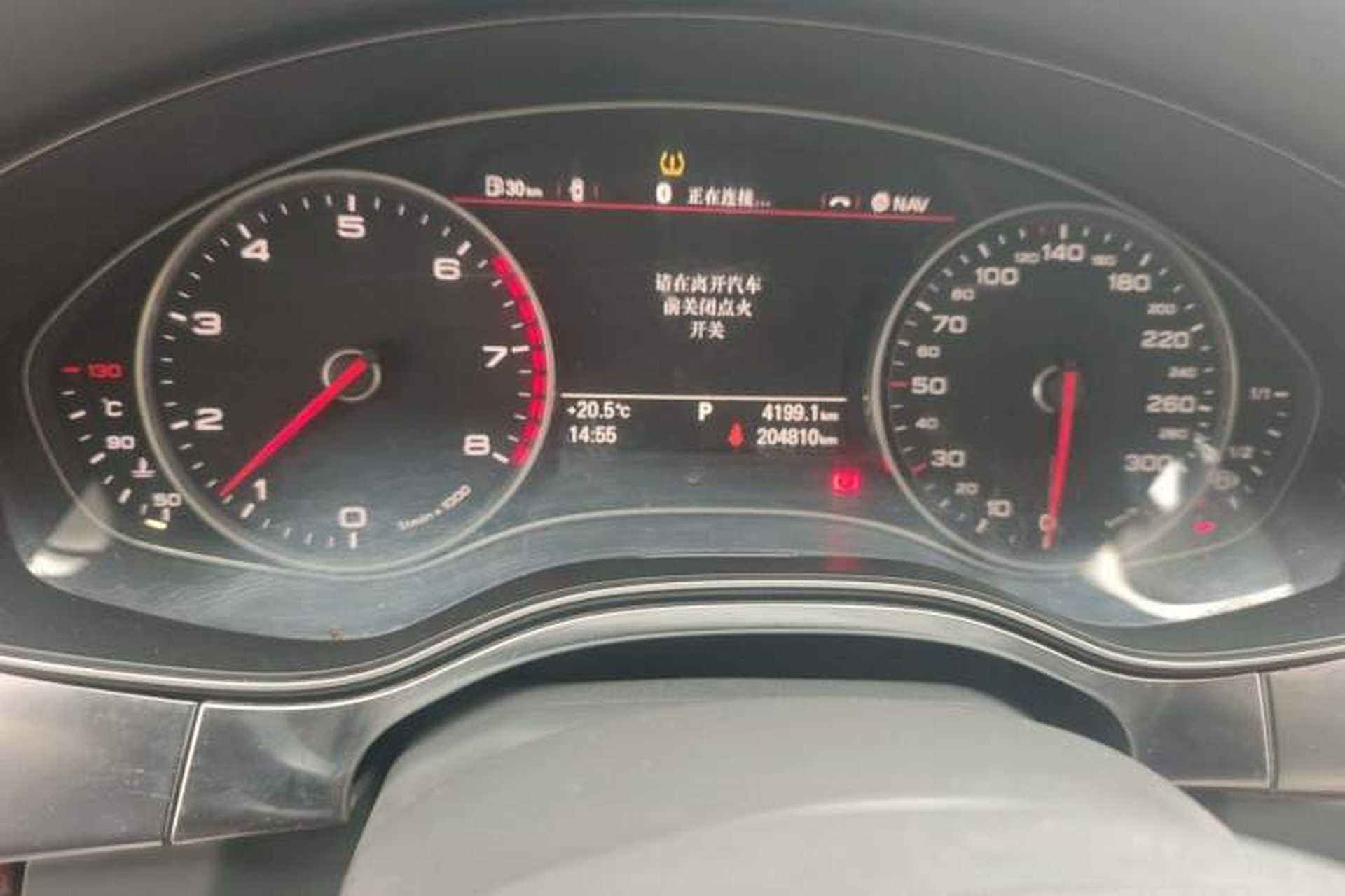 Used Audi A6L 2012 TFSI Standard Model Odometer Close Up
