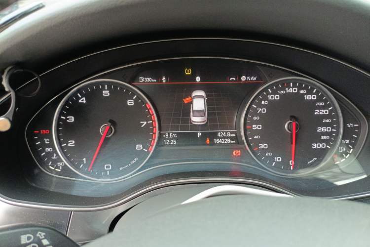 Used Audi A6L 2012 30 FSI Technology Edition Odometer Close Up