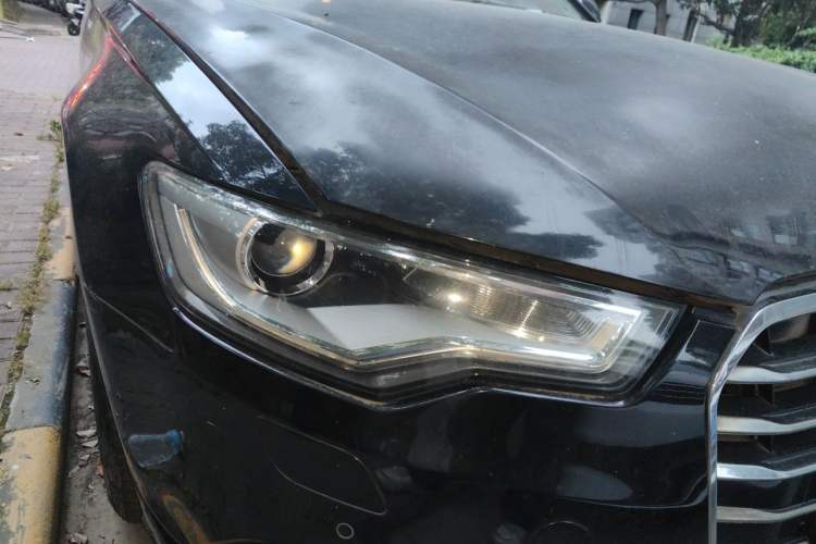 Used Audi A6L 2012 TFSI Standard Model Right Front Headlight