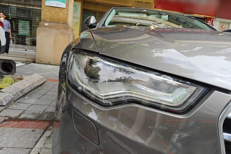 Used Audi A6L 2012 TFSI Standard Model Right Front Headlight