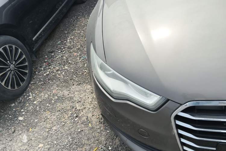 Used Audi A6L 2012 TFSI Standard Model Right Front Headlight