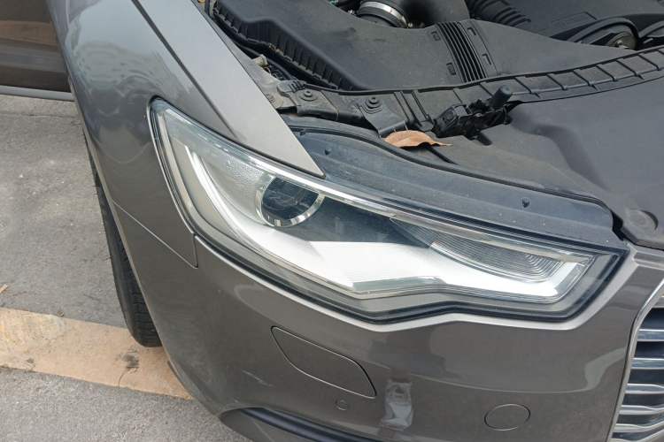 Used Audi A6L 2012 TFSI Standard Model Right Front Headlight