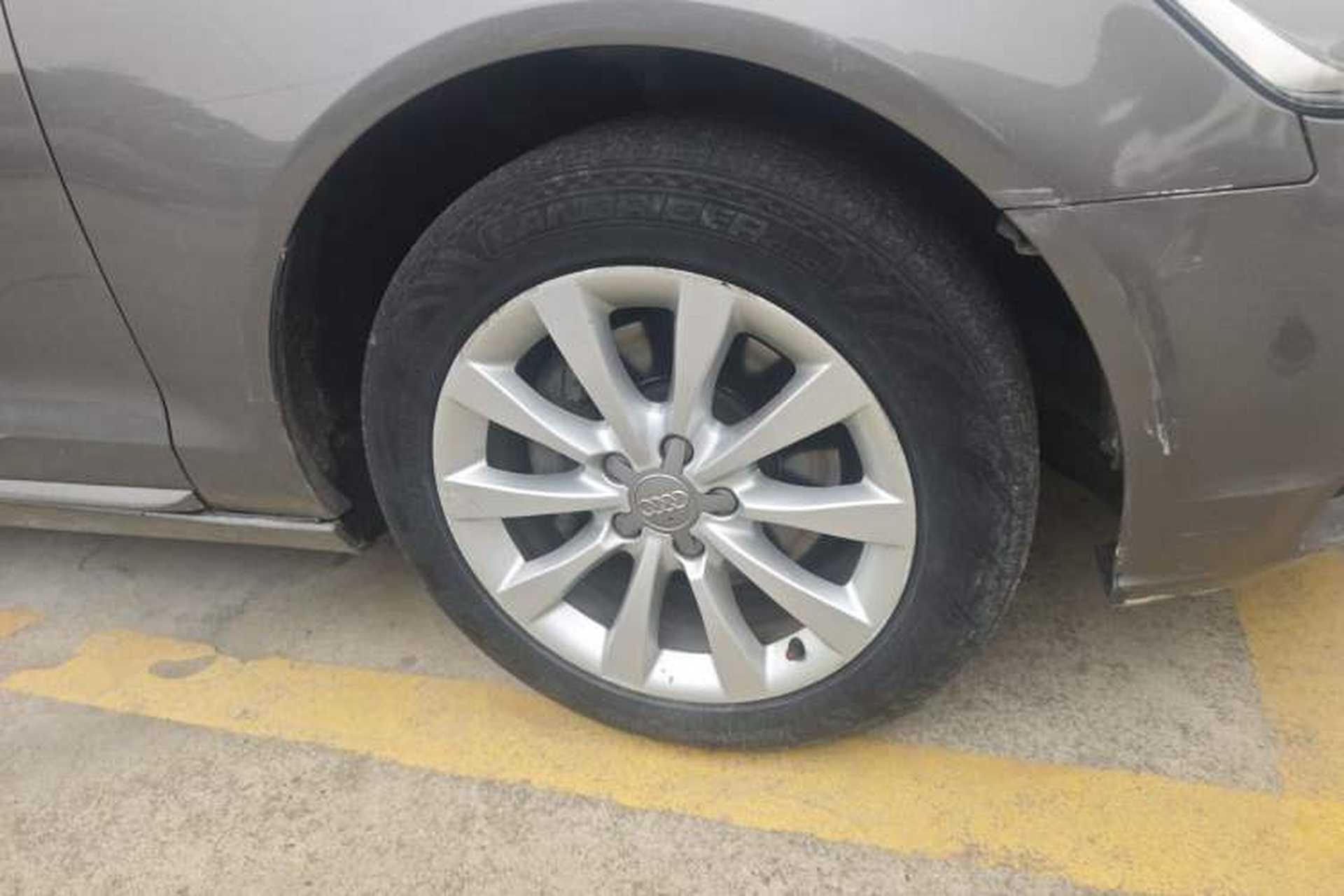 Used Audi A6L 2012 TFSI Standard Model Right Front Wheel Hub