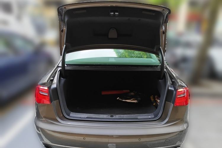 Used Audi A6L 2012 TFSI Standard Model Trunk